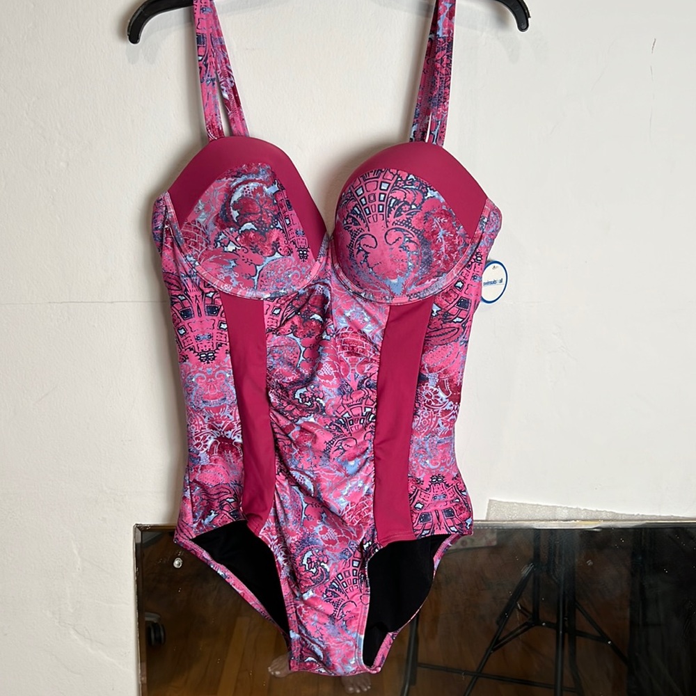 NWT‎ “SWIMSUITS FOR ALL” one piece swimsuit. Size 18